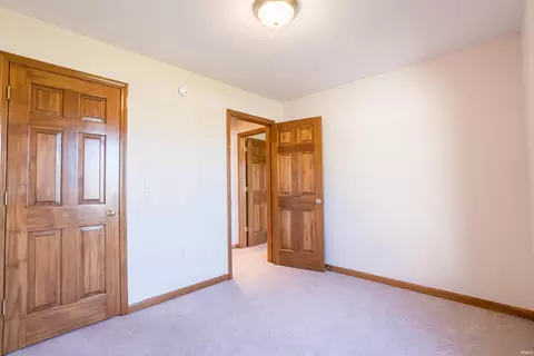 Bedroom - 817 Baer Pass, Garrett, IN 46738 photo 6 of 9