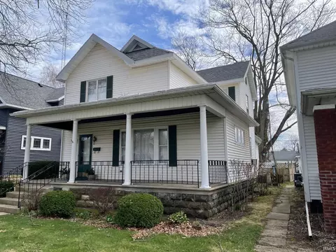 1008 N Michigan St, Plymouth, IN 46563
