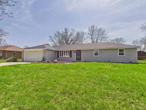 3913 Eastern Dr, Anderson, IN 46012 photo 1