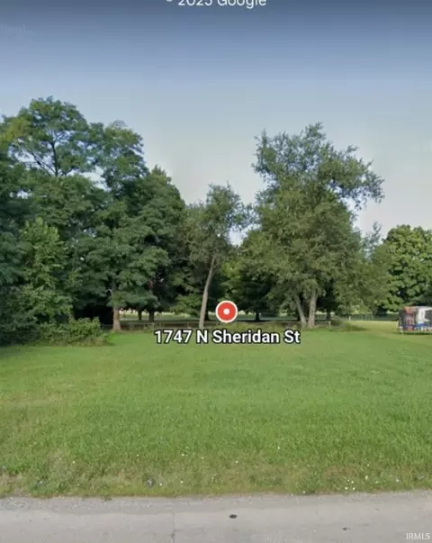 1747 N Sheridan St, South Bend, IN 46628