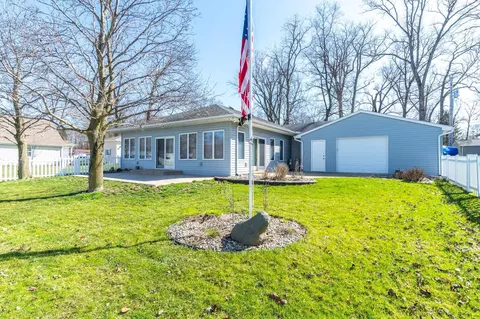 20 Ln 124 B Turkey Lk, Lagrange, IN 46761