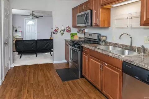 1525 S Maxwell St, Bloomington, IN 47401 photo 5