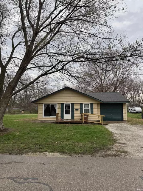 205 Cedar St, Williamsport, IN 47993