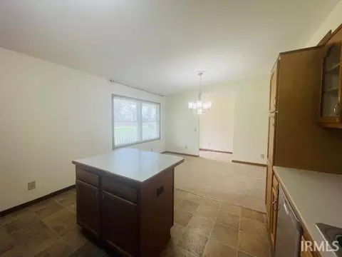 627 E 975 S, Fairmount, IN 46928 photo 5