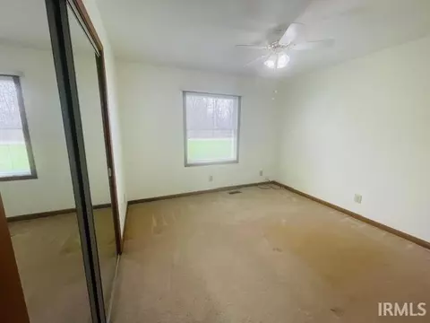 627 E 975 S, Fairmount, IN 46928 photo 16