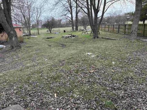 Exterior - 265 Peneton St, Waterloo, IN 46793 photo 3 of 3