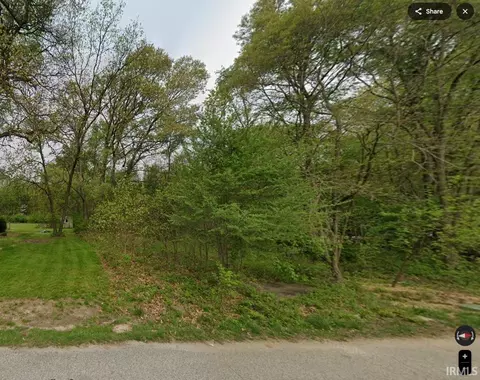 51957 Downey St, Elkhart, IN 46514