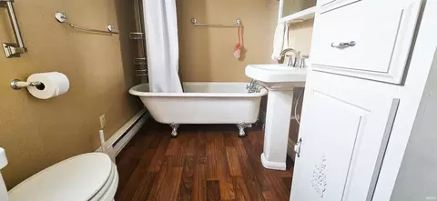 Bath - 126 E 4th St, Mount Carmel, IL 62863 photo 1 of 5