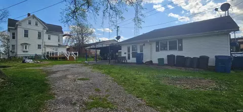 Other - 126 E 4th St, Mount Carmel, IL 62863 photo 2 of 4