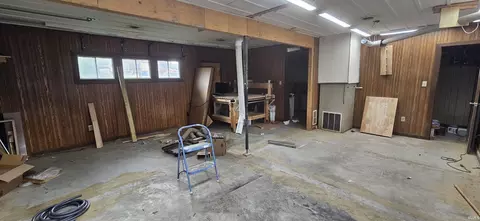 Other - 126 E 4th St, Mount Carmel, IL 62863 photo 4 of 4