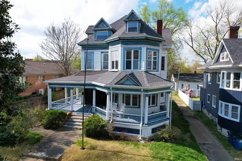 Exterior - 126 E 4th St, Mount Carmel, IL 62863 photo 8 of 8