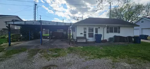 Other - 126 E 4th St, Mount Carmel, IL 62863 photo 3 of 4