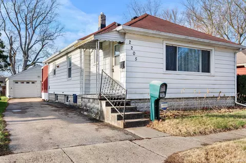 2205 Elk St, Lafayette, IN 47904