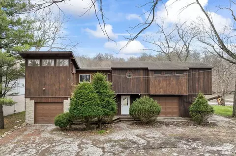 11301 W Tecumseh Bend Rd, Brookston, IN 47923