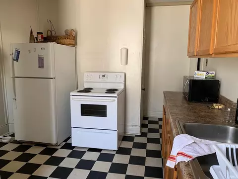 115 E 8th St, Bloomington, IN 47401 photo 8