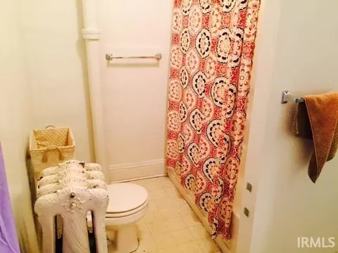 115 E 8th St, Bloomington, IN 47401 photo 11
