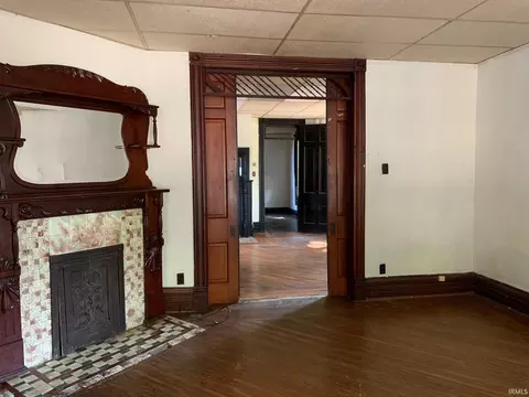 115 E 8th St, Bloomington, IN 47401 photo 5