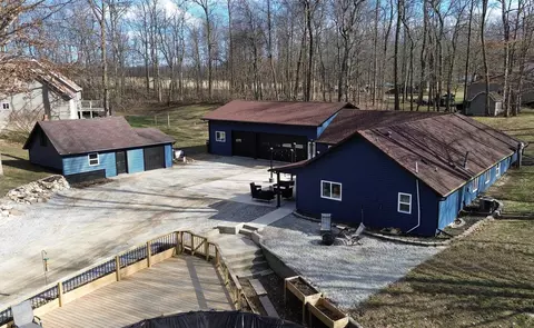 295 Lane 100a Lake Arrowhead, Hudson, IN 46747