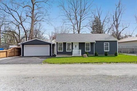 12 Ems B31 Ln, Warsaw, IN 46582