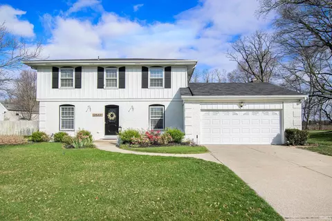 1843 Crabtree Ln, Elkhart, IN 46514