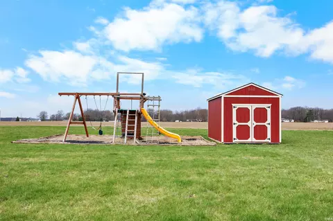 3300 Charlais Circle Rd, Delphi, IN 46923 photo 4