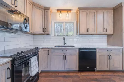 500 E Dillman Rd, Bloomington, IN 47401 photo 8