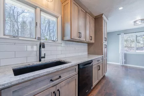 500 E Dillman Rd, Bloomington, IN 47401 photo 9