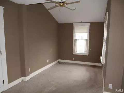 476 E Marion St, Nappanee, IN 46550 photo 18