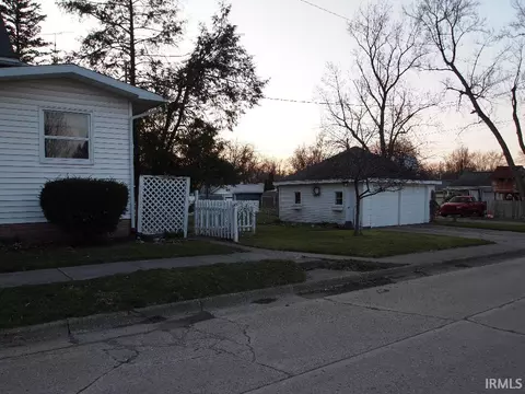 476 E Marion St, Nappanee, IN 46550 photo 5