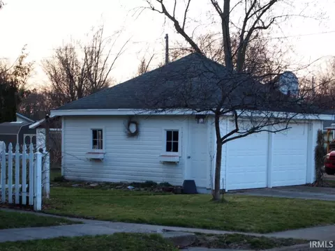 476 E Marion St, Nappanee, IN 46550 photo 7