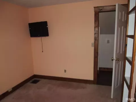 476 E Marion St, Nappanee, IN 46550 photo 28