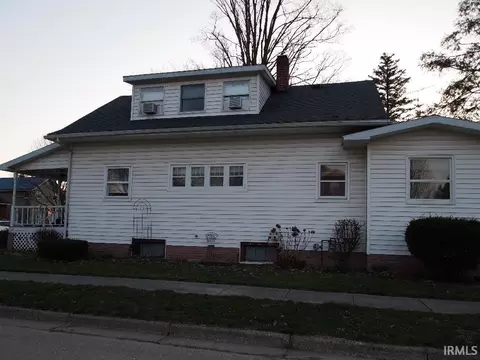 476 E Marion St, Nappanee, IN 46550 photo 8