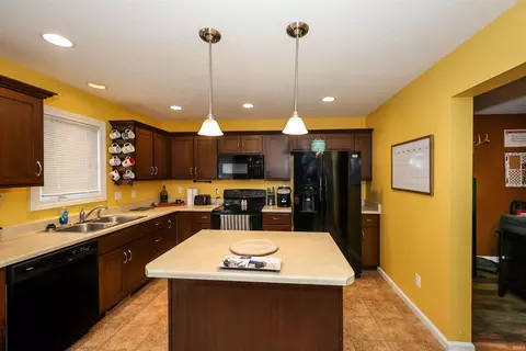 4775 Zelt Cv, New Haven, IN 46774 photo 8
