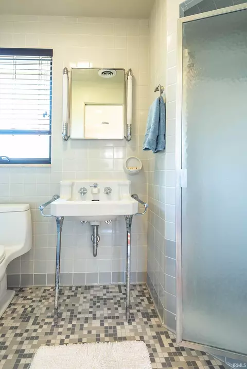 1304 E University St, Bloomington, IN 47401 photo 18
