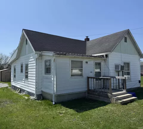 402 W Hancock Ave, Mitchell, IN 47446 photo 2