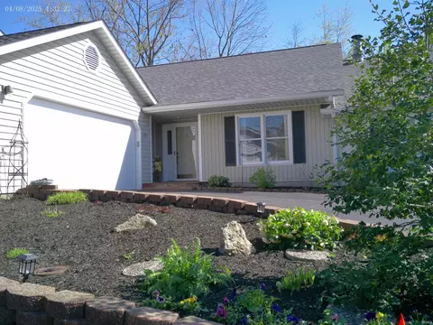 3915 S Sage Ct, Bloomington, IN 47401