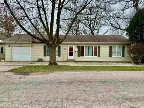 828 Rose St, Plymouth, IN 46563