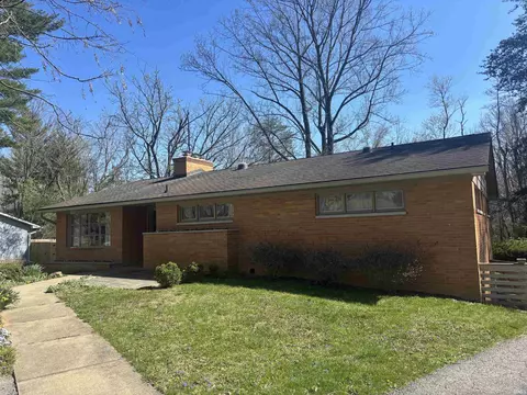 1700 E Windsor Dr, Bloomington, IN 47401 photo 1