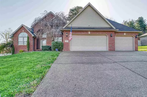 8845 Mallory Ct, Evansville, IN 47711