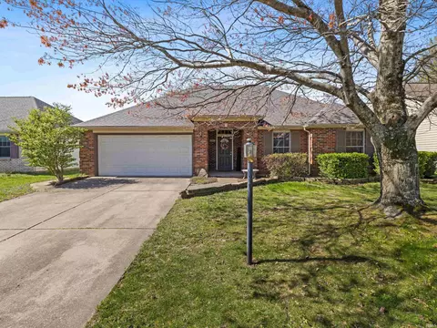 5805 Lincoln Pt Blvd, Evansville, IN 47715