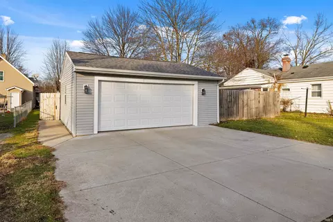 815 E 9th St, Auburn, IN 46706 photo 22