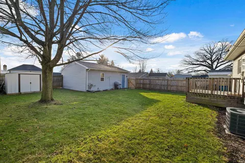 815 E 9th St, Auburn, IN 46706 photo 26
