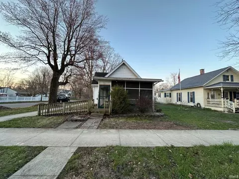 701 W Garro St, Plymouth, IN 46563