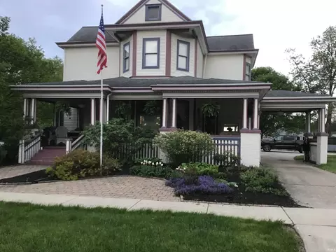 103 E Washington St, Winamac, IN 46996