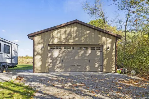 17411 Indianapolis Rd, Yoder, IN 46798 photo 3