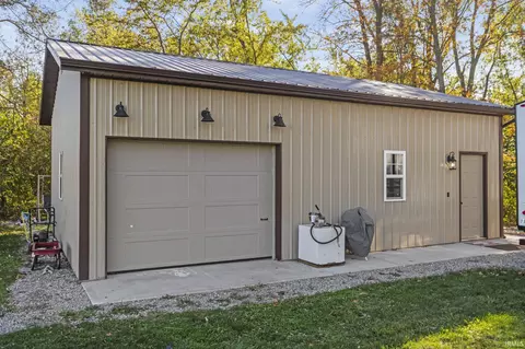 17411 Indianapolis Rd, Yoder, IN 46798 photo 4