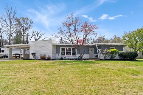 31 E Sunrise Dr, Evansville, IN 47710
