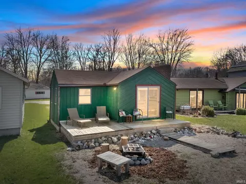 622 E Lakewood Ave, Warsaw, IN 46580