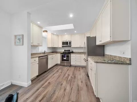 Kitchen - 8006 E Cherokee Rd, Syracuse, IN 46567 photo 1 of 3