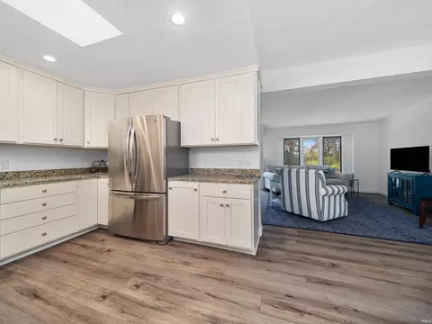 Kitchen - 8006 E Cherokee Rd, Syracuse, IN 46567 photo 3 of 3